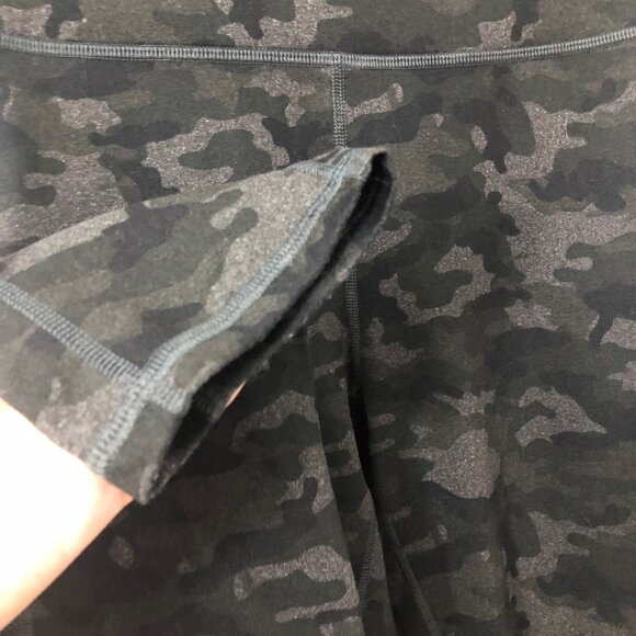 Fabletics Womens Powerhold Cropped Amethyst Camo Print Leggings Size Large - Picture 6 of 7